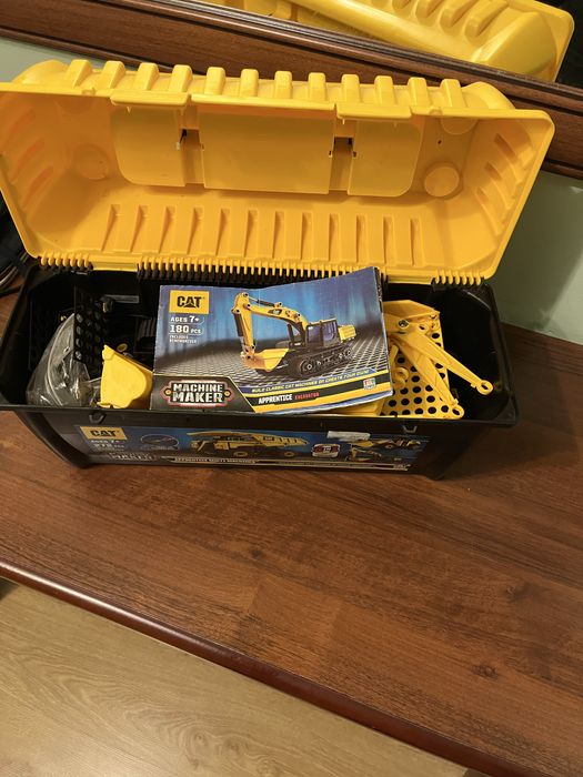 конструктор CAT Machine Maker Apprentice Multi-Machines (3 в 1)