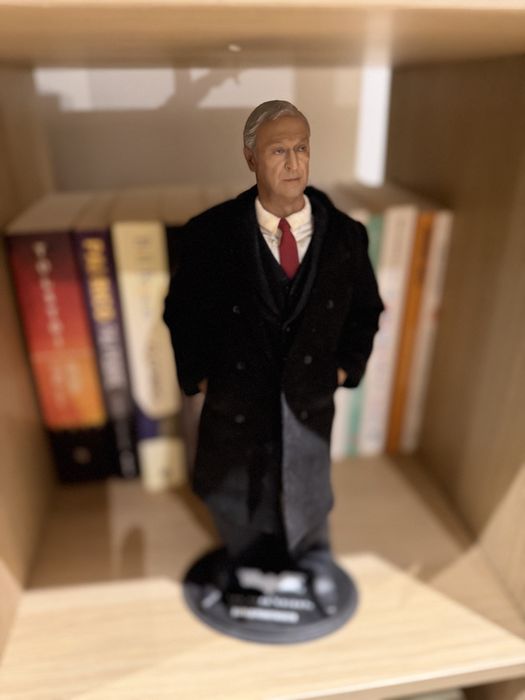 Hot toys figura acao