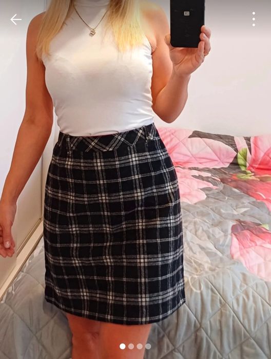 Nowa spódniczka w kratę