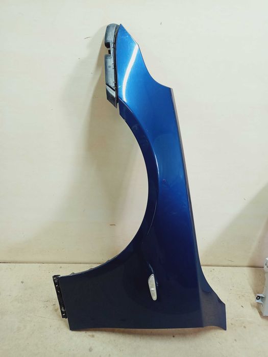 BMW E60 E61 seria 5 błotnik lewy przód przedni kolor niebieski