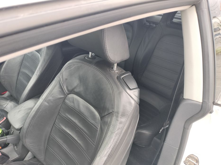 Vê Scirocco 2.0tdi 180cv