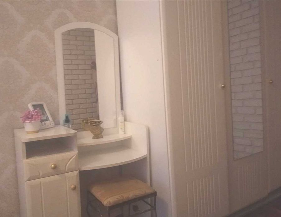 Здам кімнату на довгостроковий термін