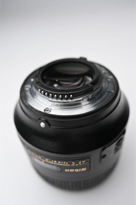 Обʼєктив Nikon AF-S Nikkor 85 mm 1.8G