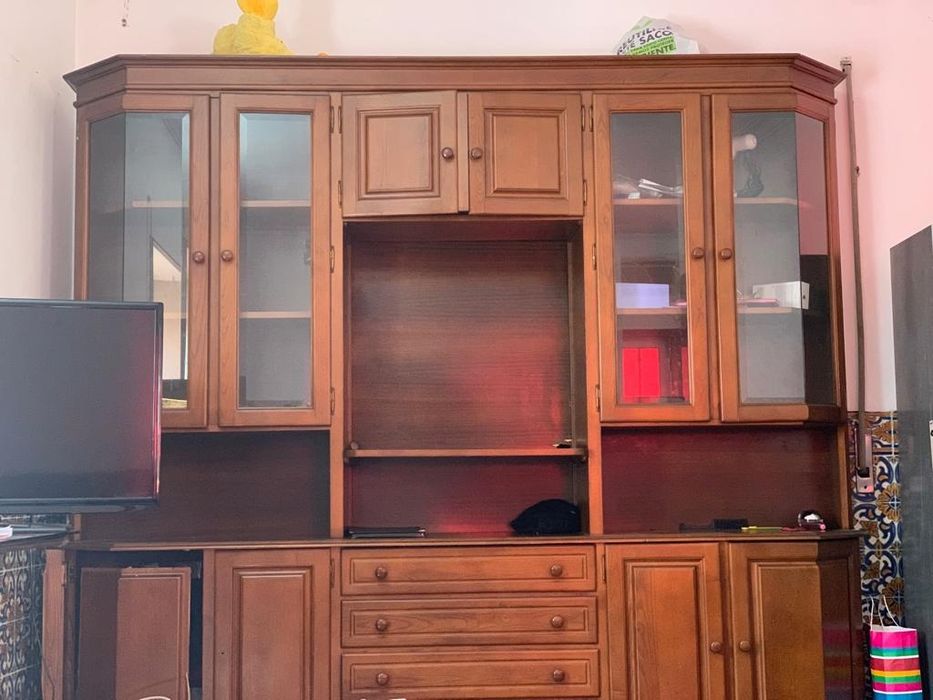 Estante de sala