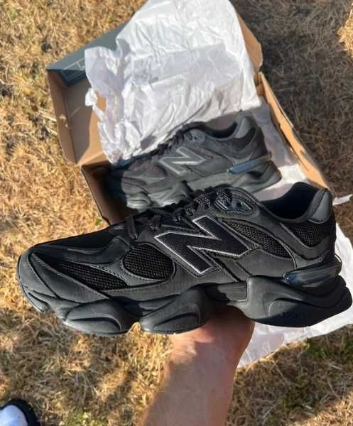 New Balance 9060 Triple Black R.40