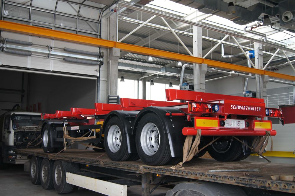 Schwarzmuller naprawa naczep i przyczep pełny zakres powypadkowe