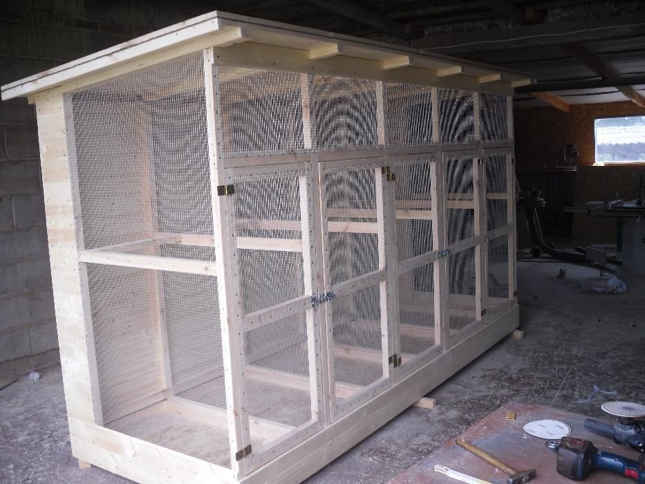 woliera dla papug z przedsionkiem