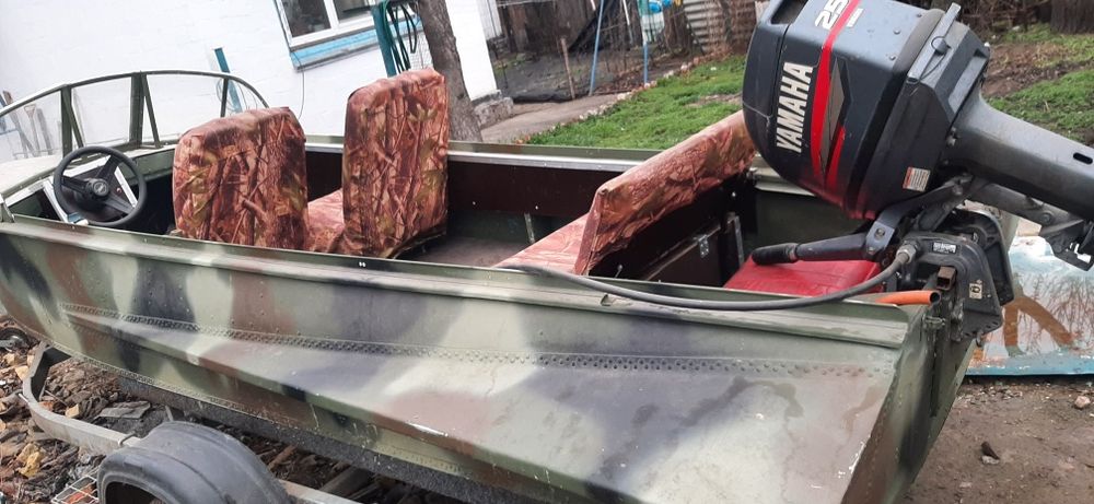 Лодка Южанка с мотором Ямаха 25