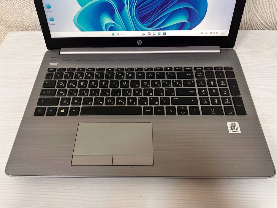 Ноутбук HP Intel Core i5-1035G1 8 GB RAM 256 GB SSD