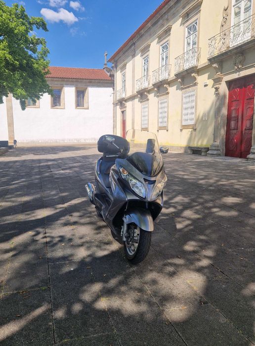 Suzuki Burgman 400  - 12800 km