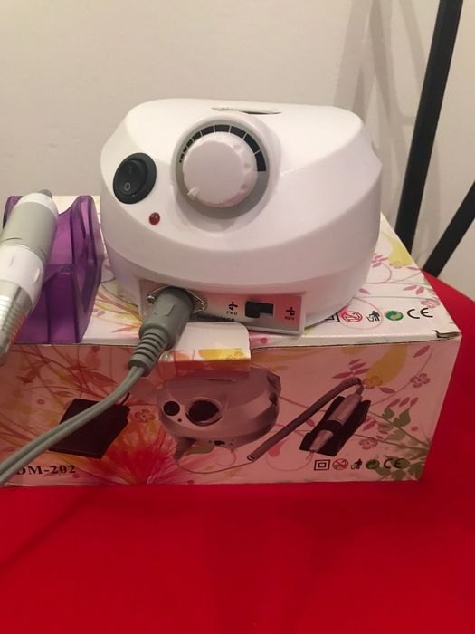 Broca elétrica para unhas