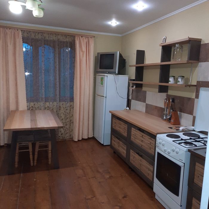 Відпочинок в карпатах біля річки  Оренда житла Садиба