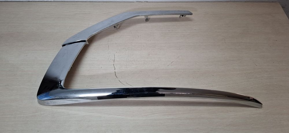 Listwa  Zderzaka Przedniego Mitsubishi Eclipse