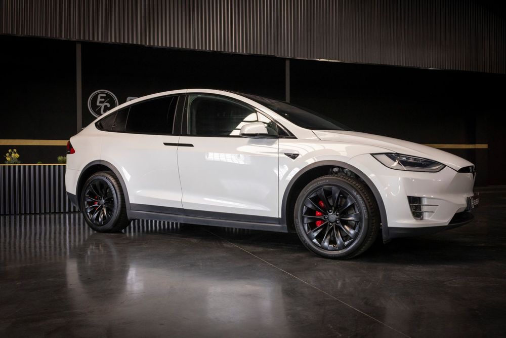 Tesla Model X Long Range