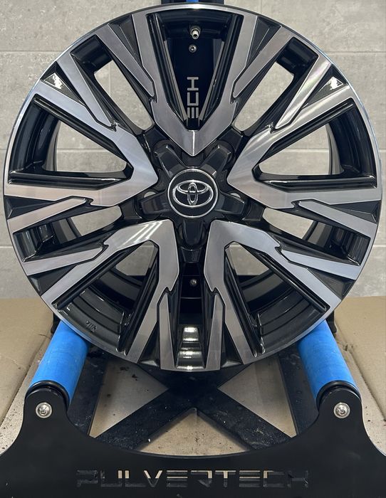 PF 50 Alufelga 17 Toyota Corolla Auris 5x114,3 ET 50 Felga