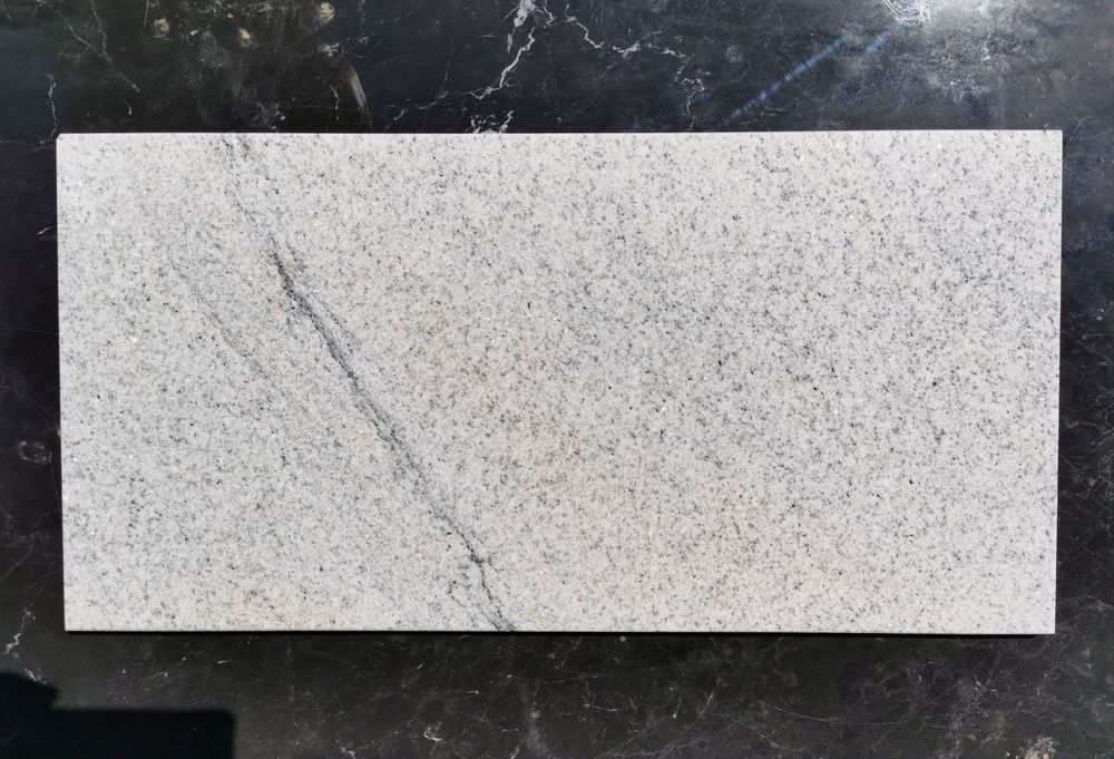 Płytki Granitowe Imperial White 30.5x61x1.5
