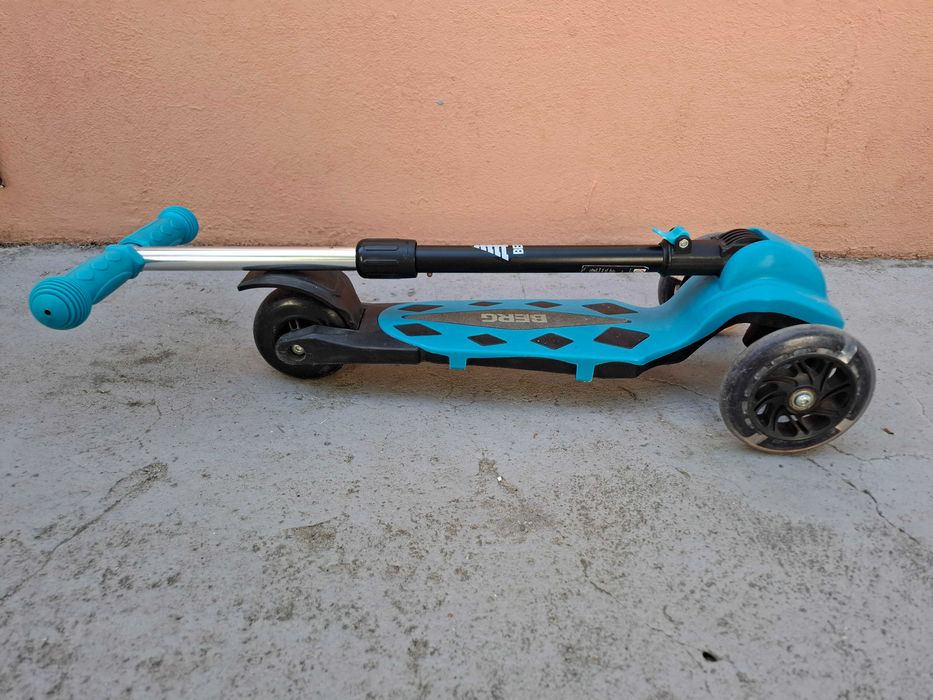 Trotinete para criança até 40kg - BERG