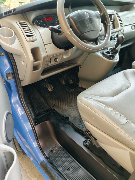 Renault Trafic long benzyna gaz