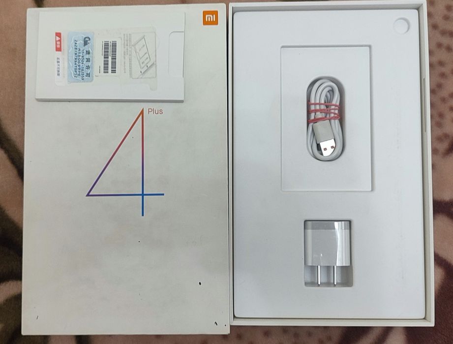 Продам Xiaomi MI Pad 4 plus 4/64  lte + приятные бонусы