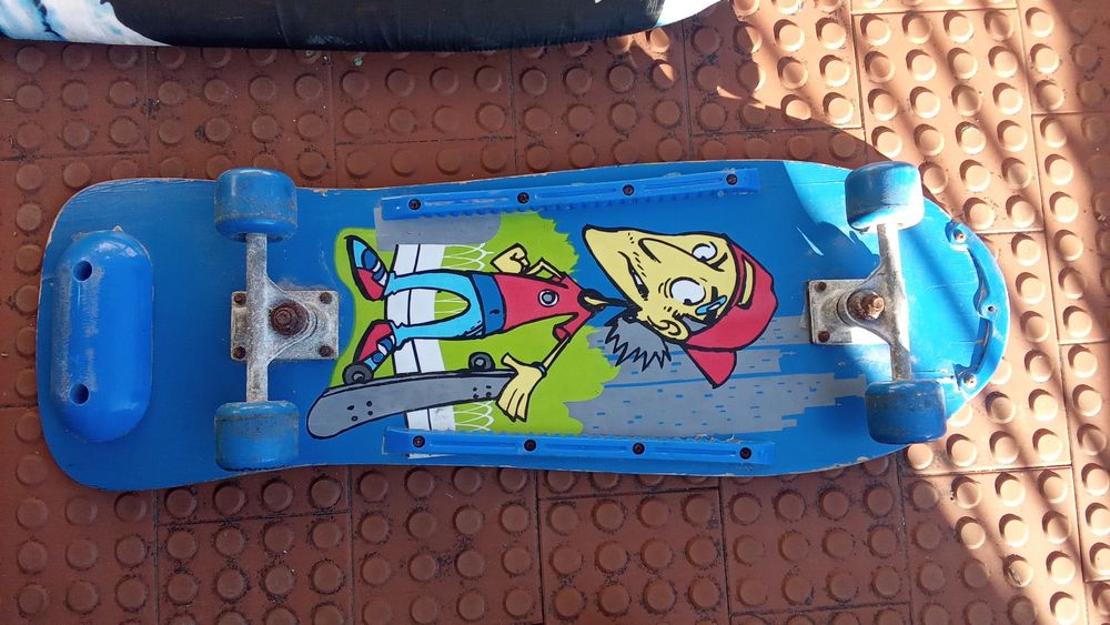 SKATE JOVEM. Bom Estado. Com 2 Fotos.