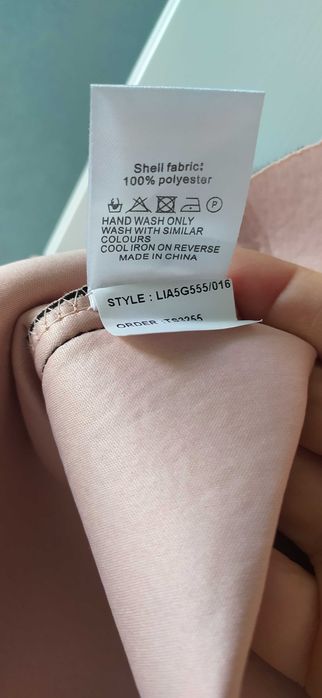 Zjawiskowa wyjątkowa nowa sukienka 38 M