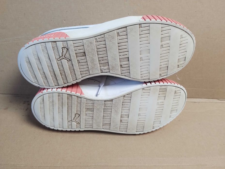 buty sportowe Sneakersy 39 Puma carina