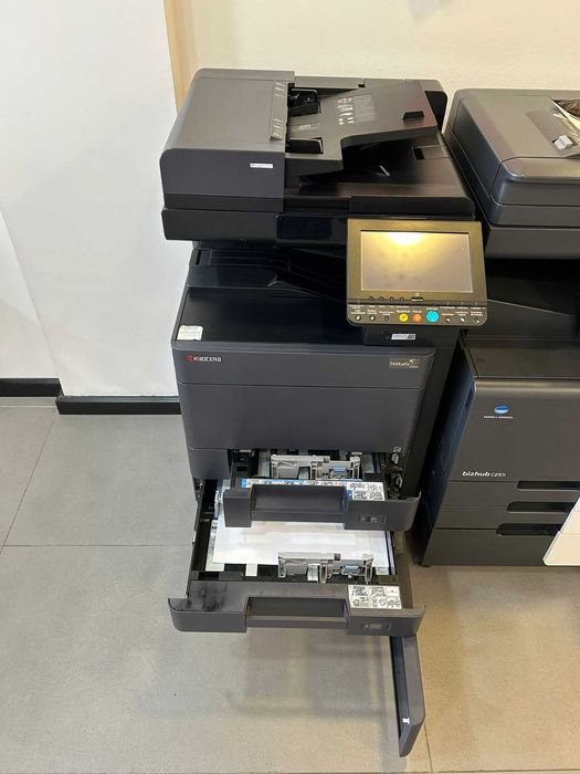 Impressora Kyocera TASKalfa 2552ci Multifunções Laser a Cores
