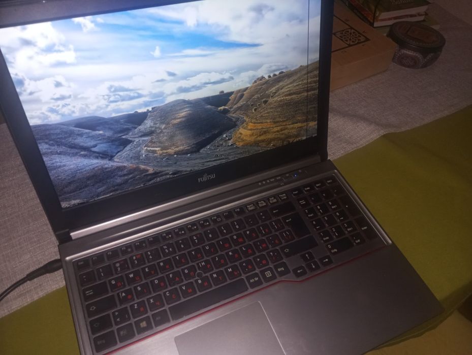 Fujitsu Celsius H730 i7/16GB/ssD 256GB