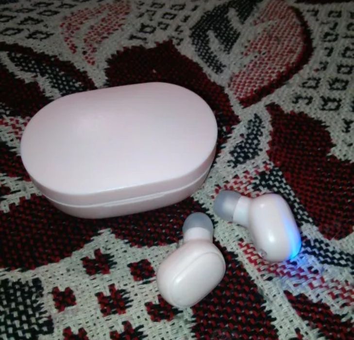 Słuchawki douszne Bluetooth Nowe kolor biały