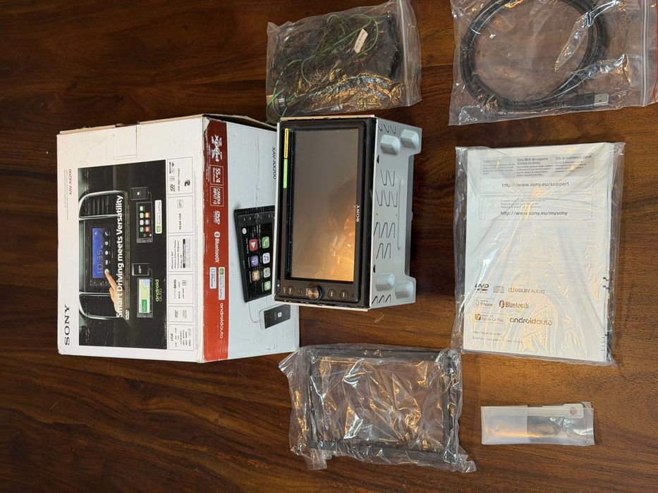 Sony XAV-AX200 2-DIN | Apple CarPlay + Android Auto | Caixa