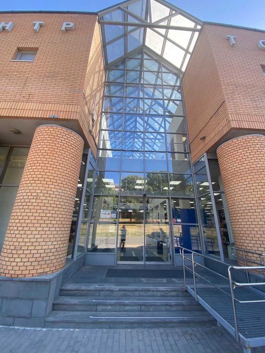 Оренда торгової площі від 350 до 3000 кв.м.