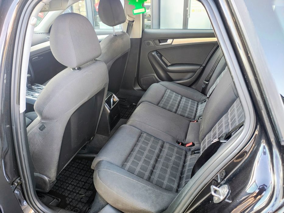 Audi a4 B8 2.0Tdi  LIFT