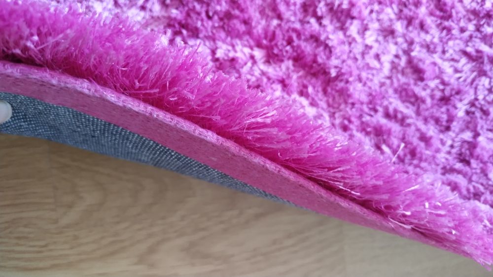 Carpete de qualidade premium com pêlo  longo rosa-choque