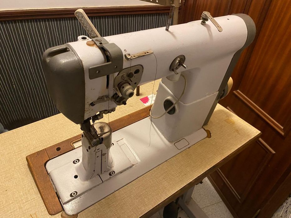 Máquina de costura alemã pfaff mod.491