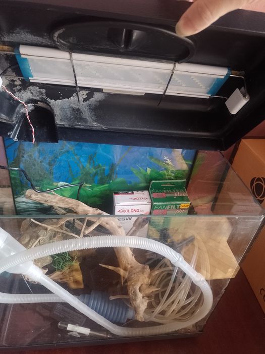 Продам акваріум 35літ.