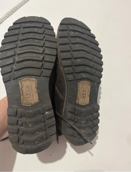Ботинки UGG 39.5 чоловічі черевики угг агг шкіряні малогого розміру