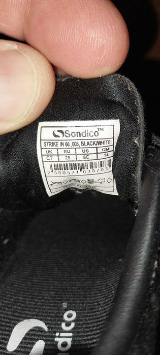 Tenis futsal crianca 25