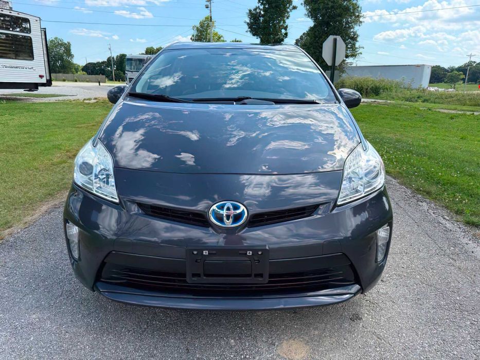 Toyota Prius Three      2015