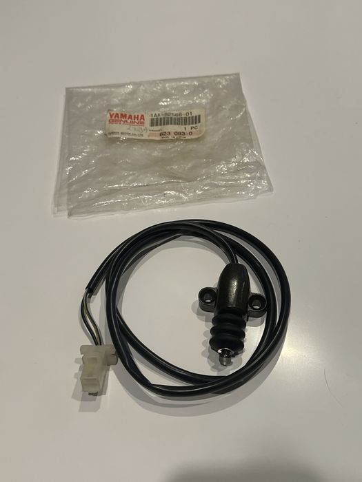 Czujnik stopki bocznej Yamaha FZ750 XJ700 Maxim 1AA-82566-01