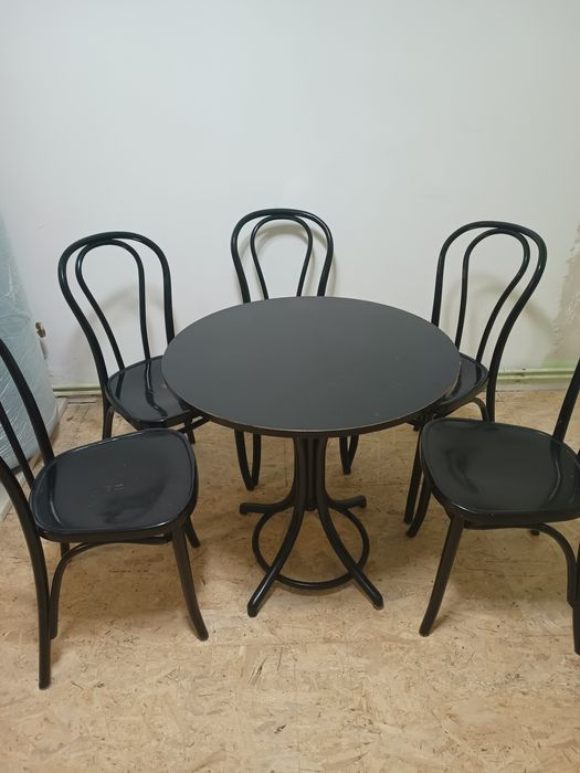 Zestaw mebli giętych Famag krzesło krzesła  stolik