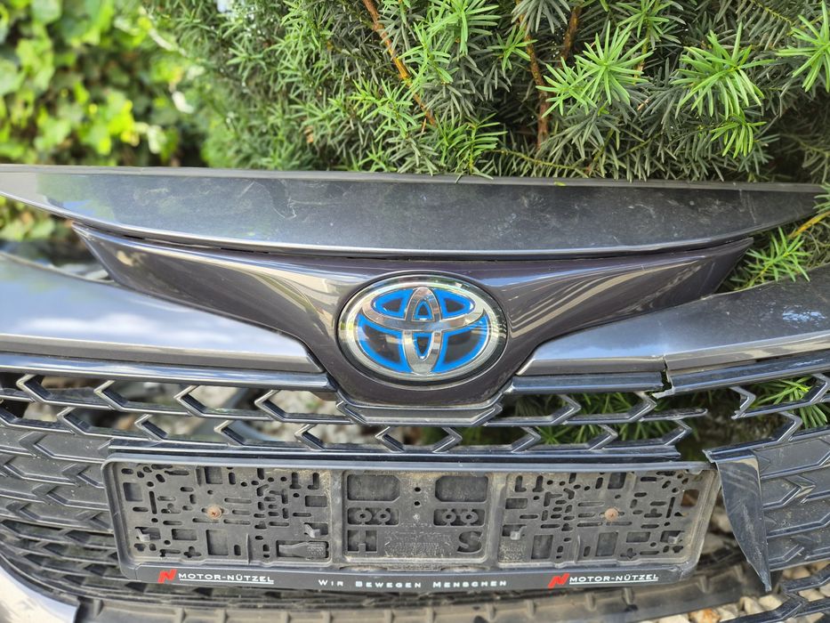 Toyota corolla e21 hb kombi atrapa grill