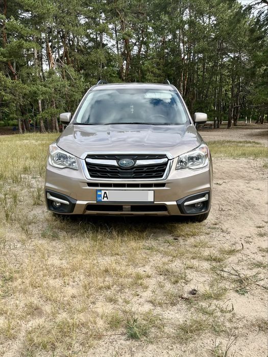 Продам семейный автомобиль