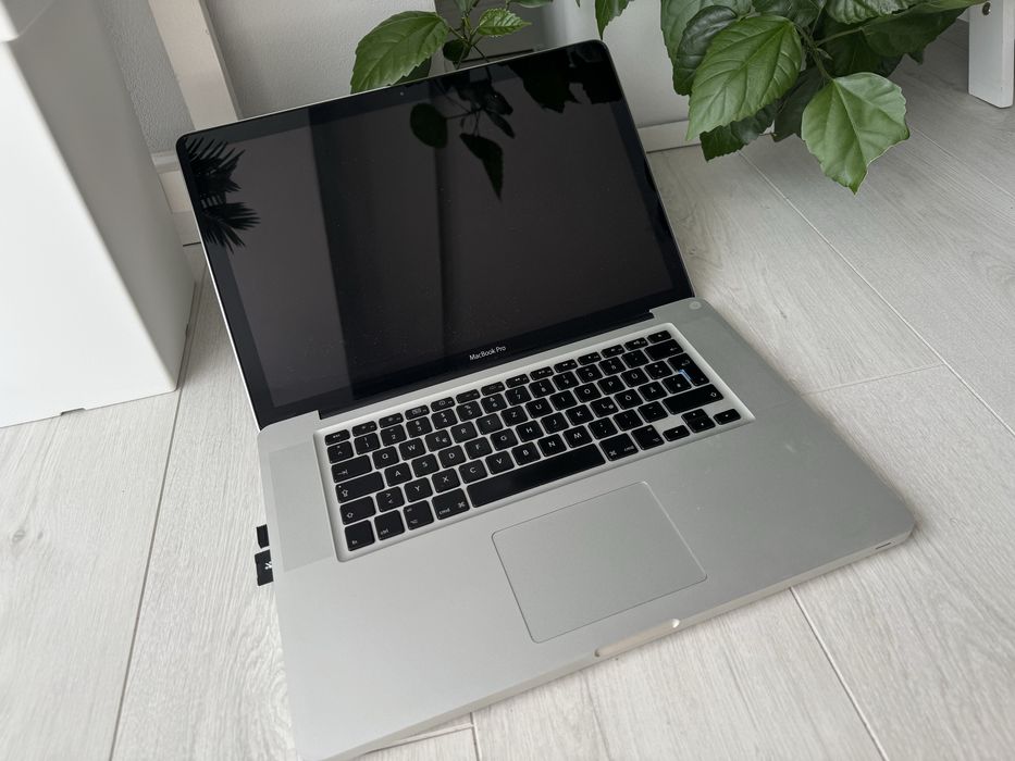 MacBook Pro 15” Mid 2010
