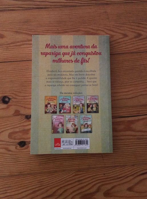 A rapariga rebelde brilha na escola - Enid Blyton