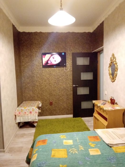 ВІЛЬНО з 25.02 Власник вул Річки. Двокімнатна квартира з кухнею, центр