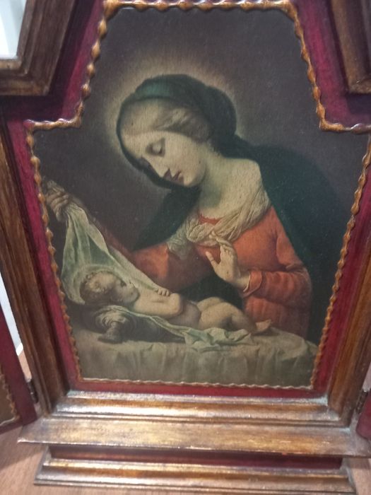 Oratório religioso antigo