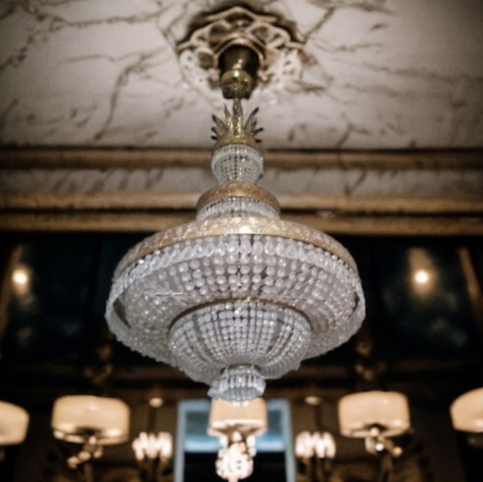 Grande lustre de saco de três andares