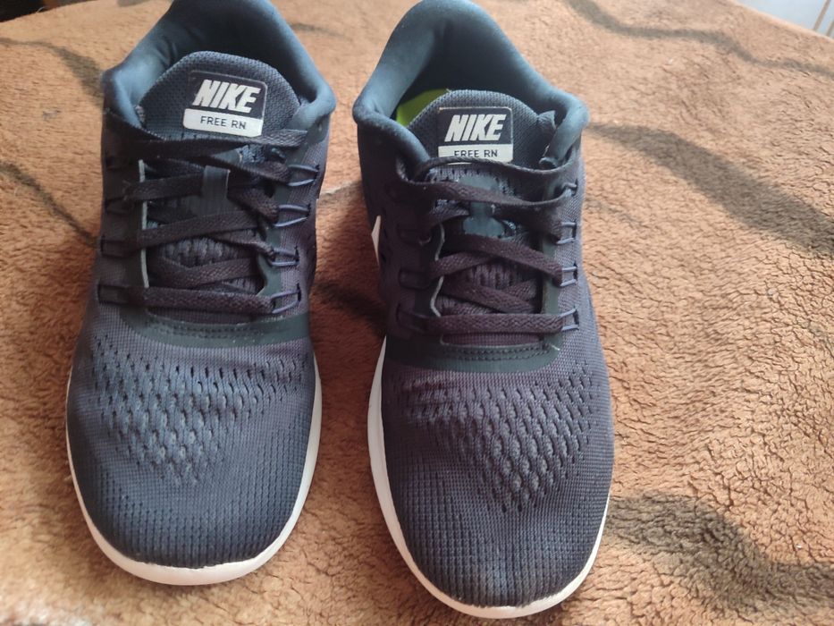 Кросівки жіночі  NIKE