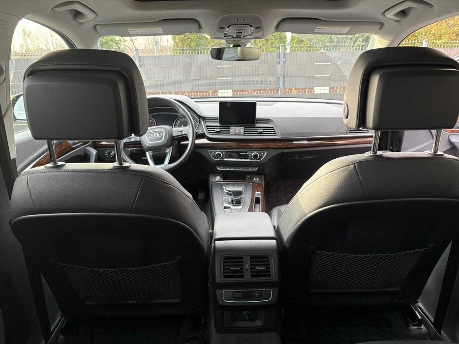 AUDI Q5  premium 45TFSI