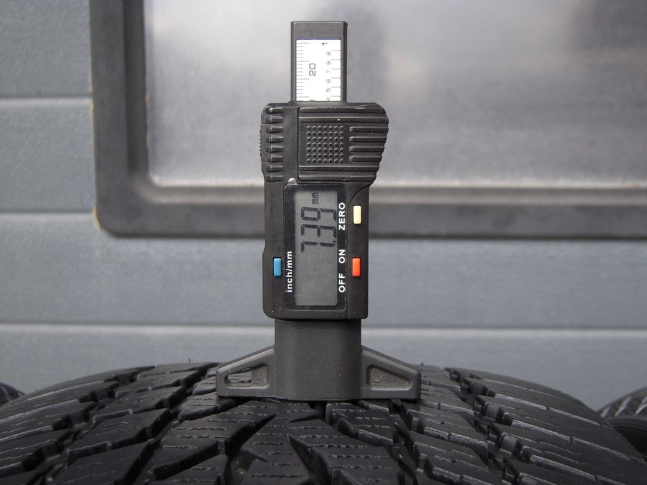 4x Opony zimowe NOKIAN SNOWPROOF 1 225/55R17 101V XL RANT 23r B.Ładne
